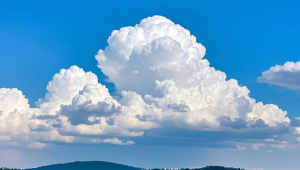 走进水瓶座女生内心的秘诀：这些方法让她为你敞开心扉